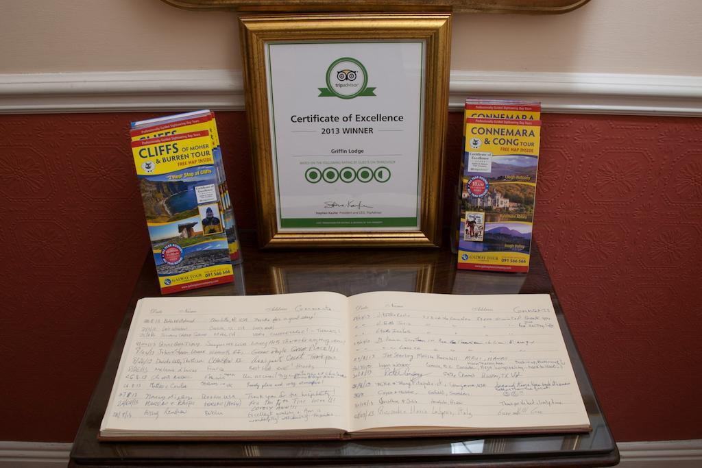 Griffin Lodge Guesthouse ゴールウェイ エクステリア 写真